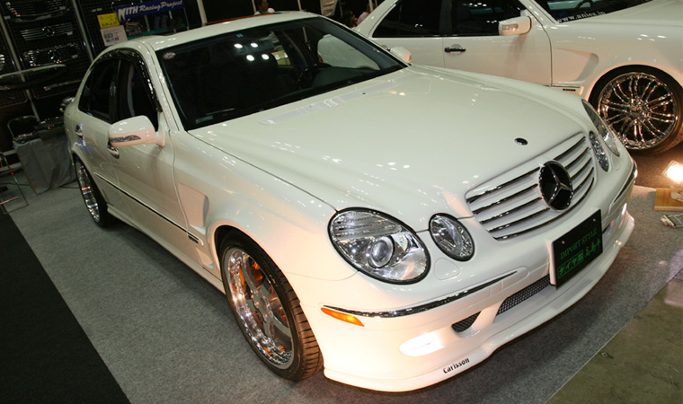 W211 メルセデスベンツ