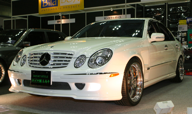 W211 メルセデスベンツ